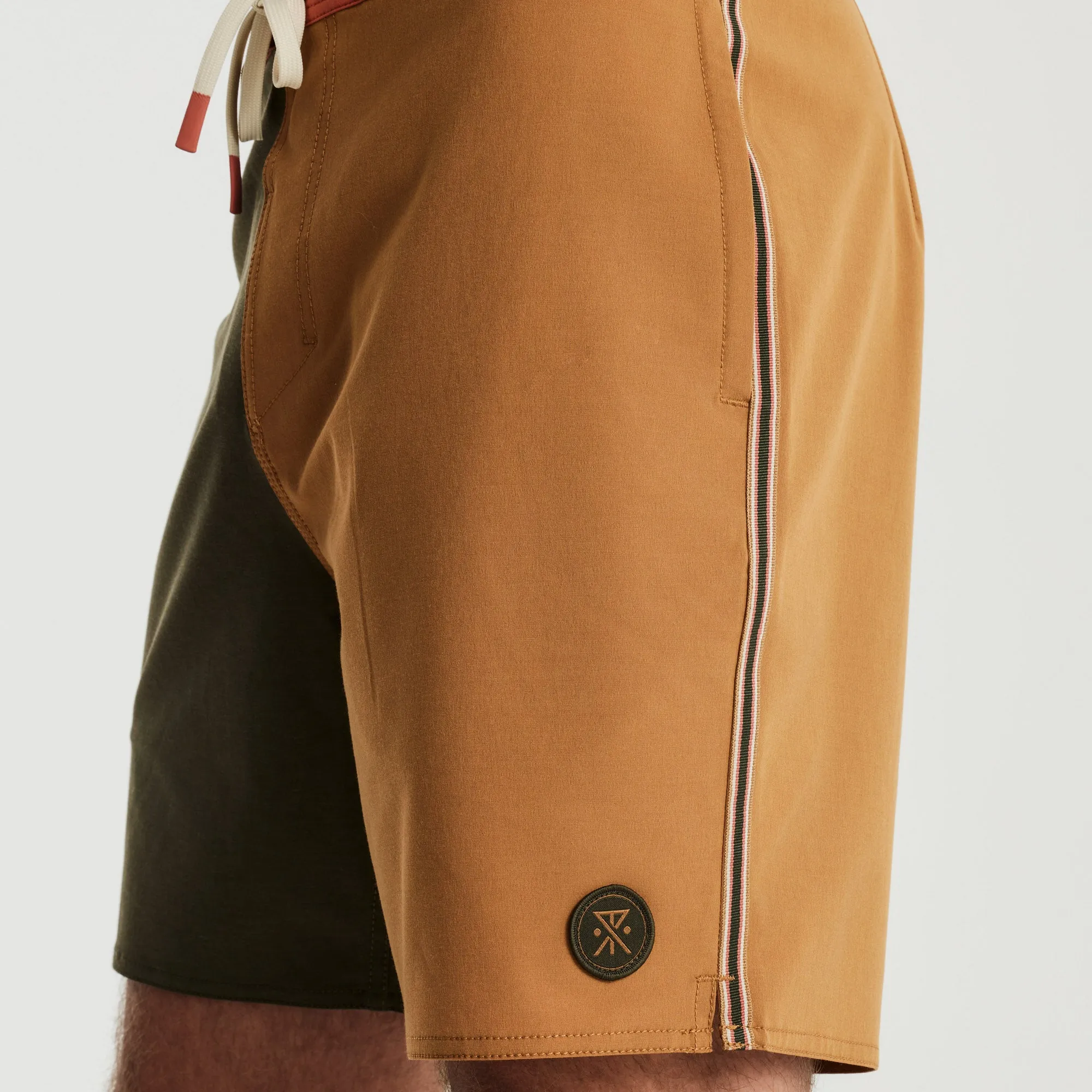 Chiller 17" Boardshorts - Pignoli Brown