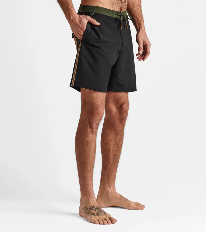Chiller Boardshorts 17"