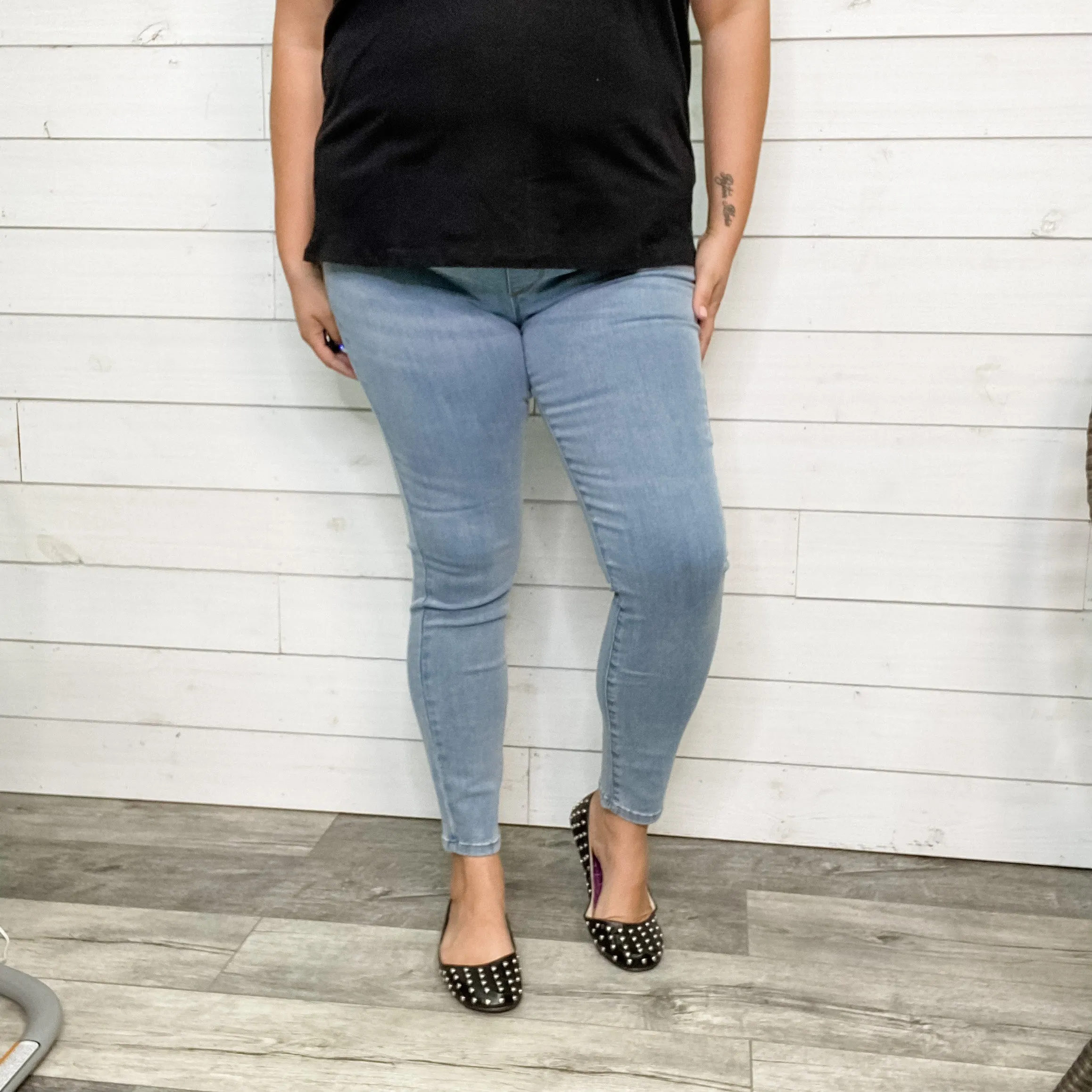 Judy Blue Light Wash Jeggings