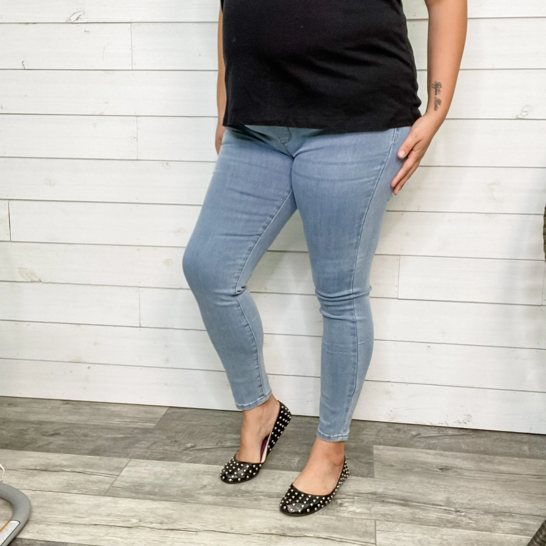 Judy Blue Light Wash Jeggings
