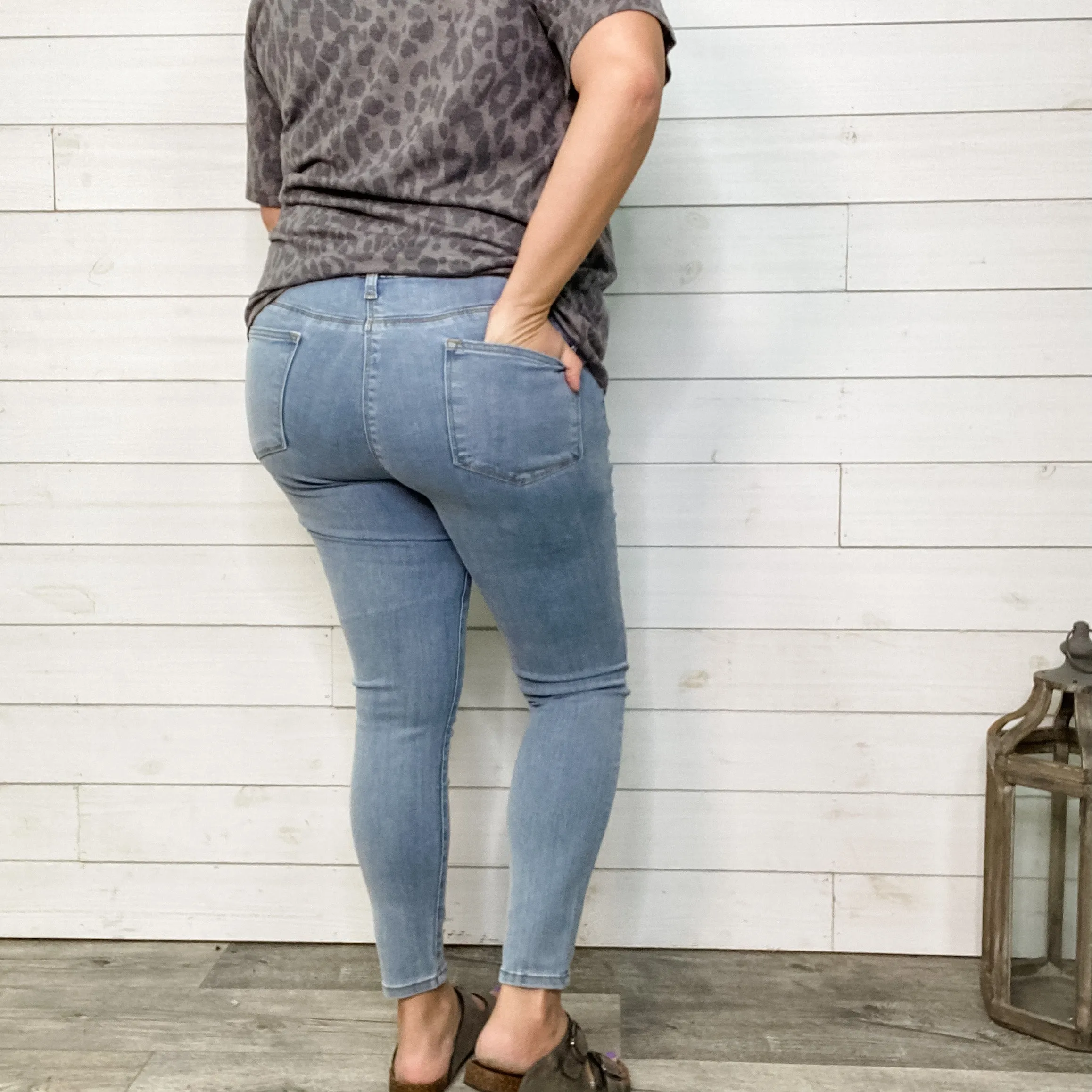 Judy Blue Light Wash Jeggings