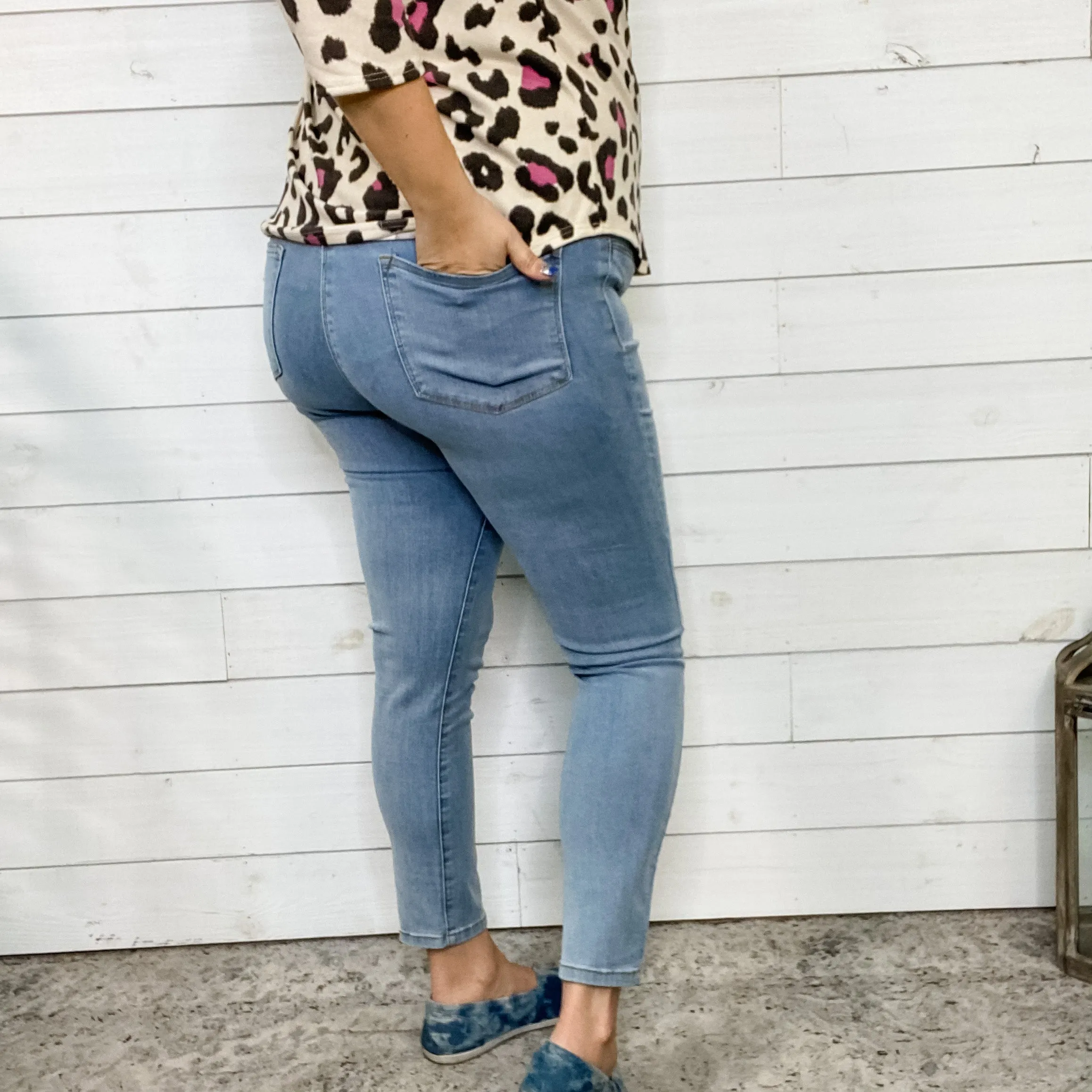 Judy Blue Light Wash Jeggings