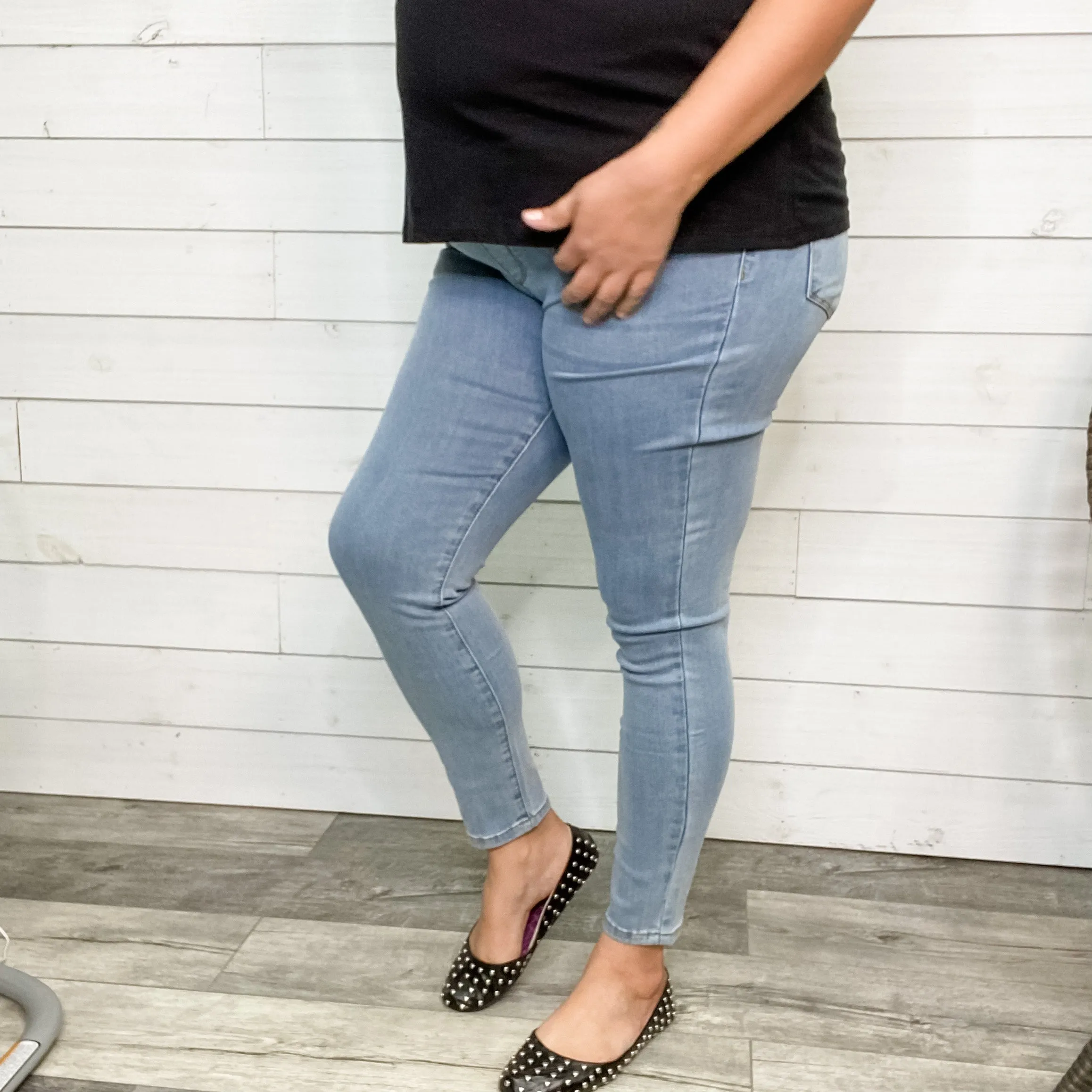 Judy Blue Light Wash Jeggings