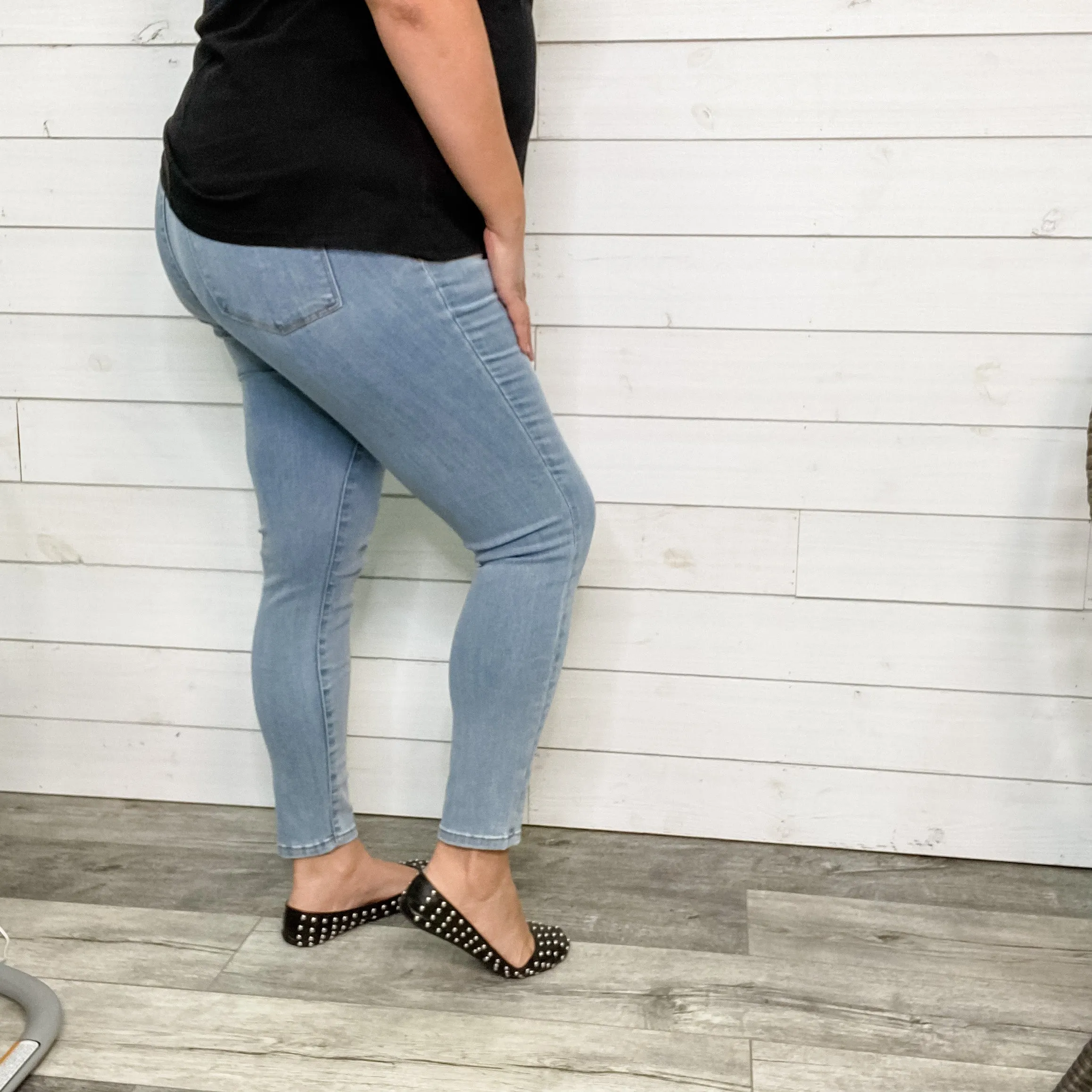 Judy Blue Light Wash Jeggings