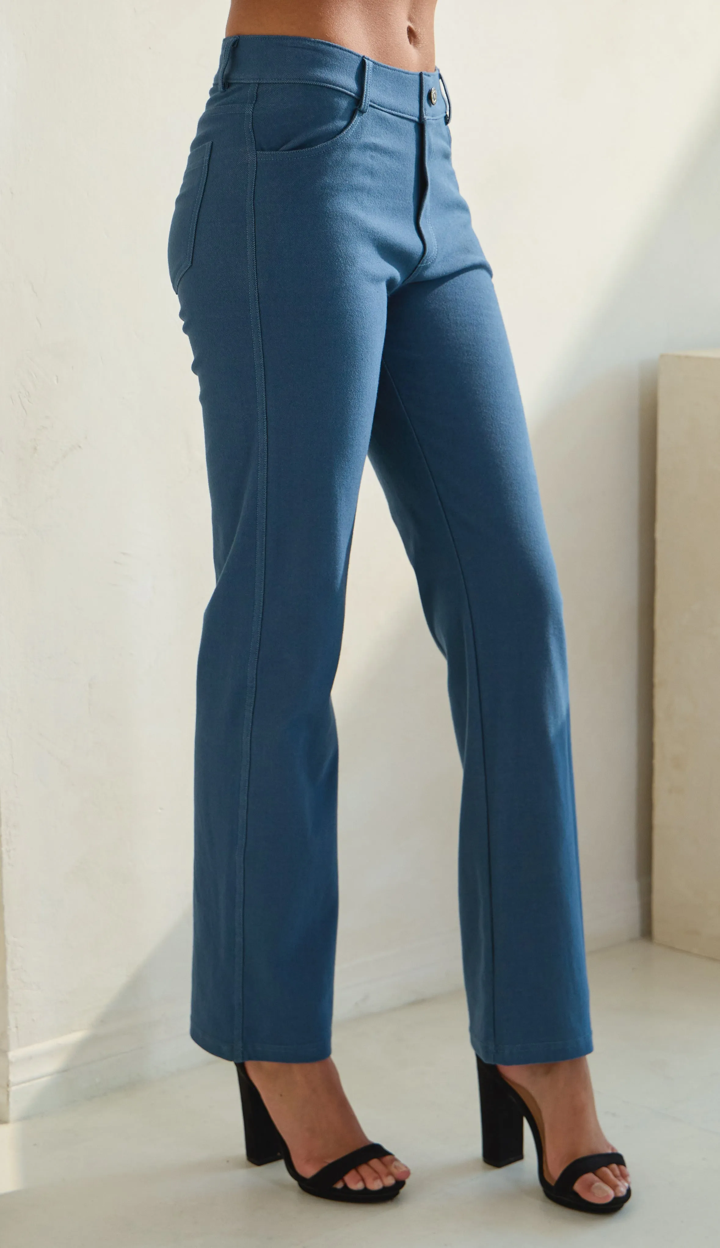 Make Your Move Straight Leg Jegging