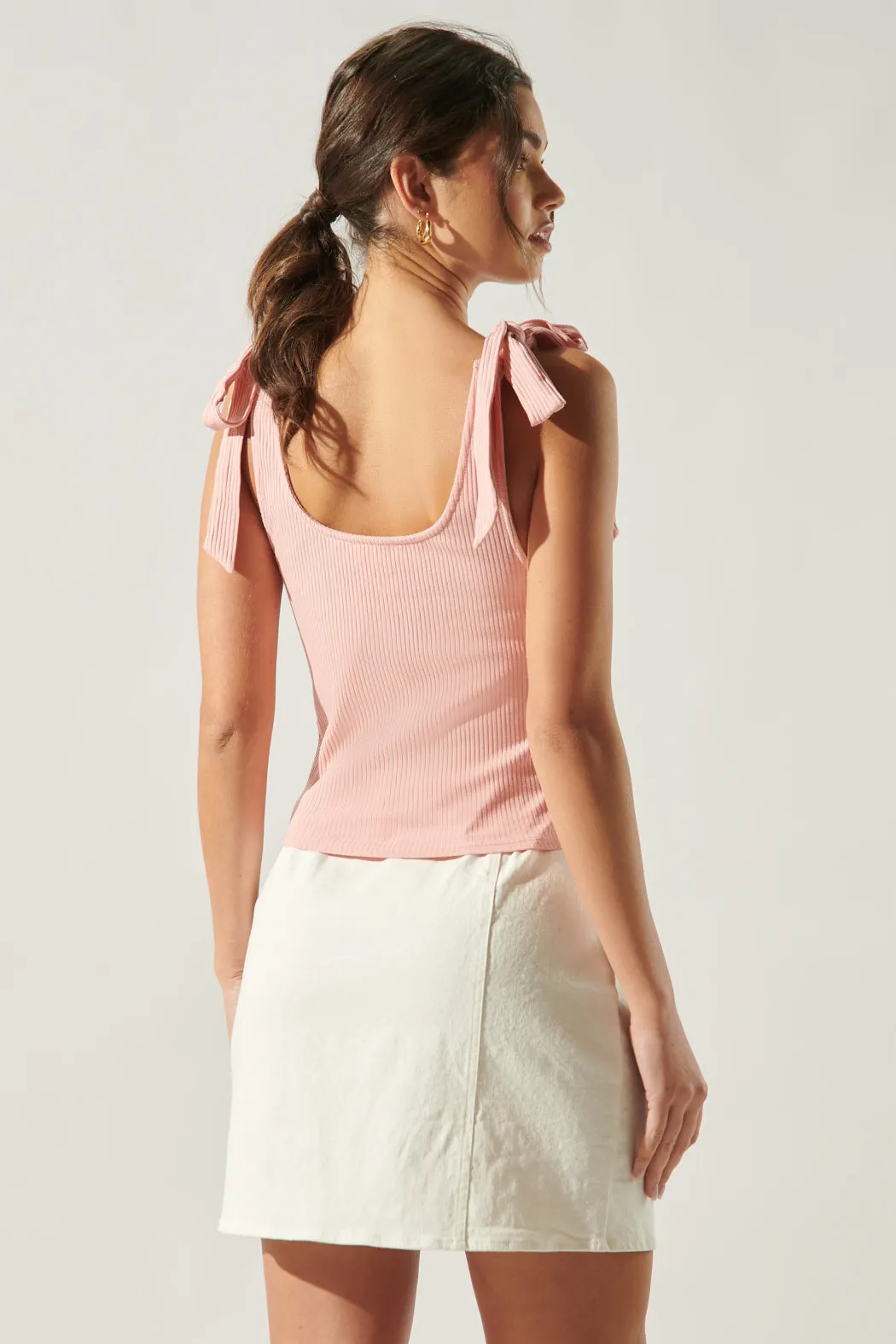 Ripley Ribbed Scoop Neck Cropped Tank Top