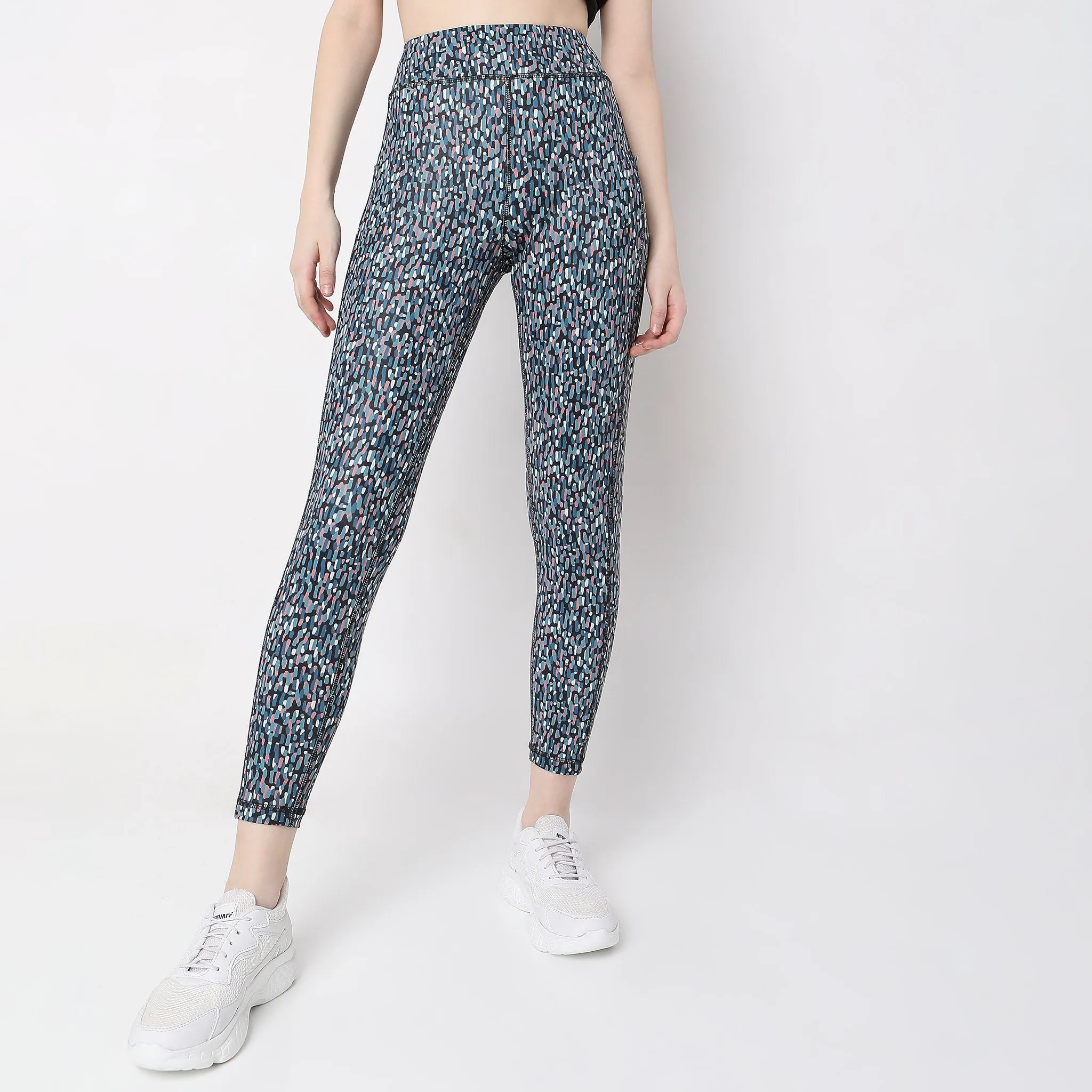Slim Fit Abstract High Rise jeggings