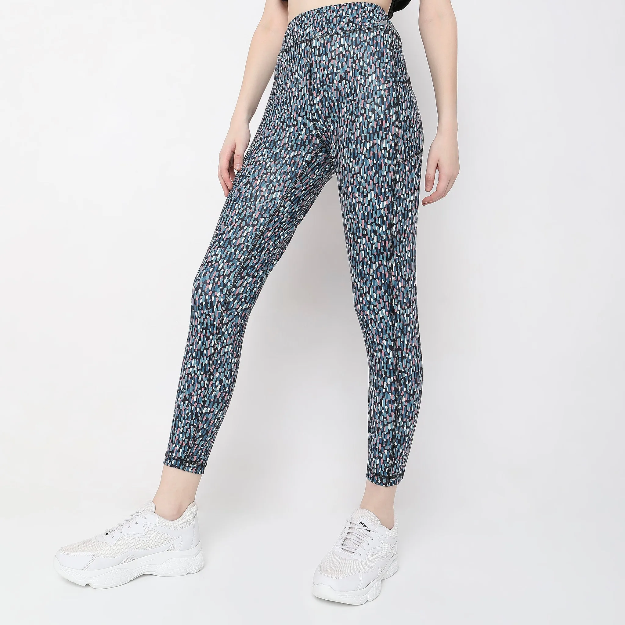 Slim Fit Abstract High Rise jeggings