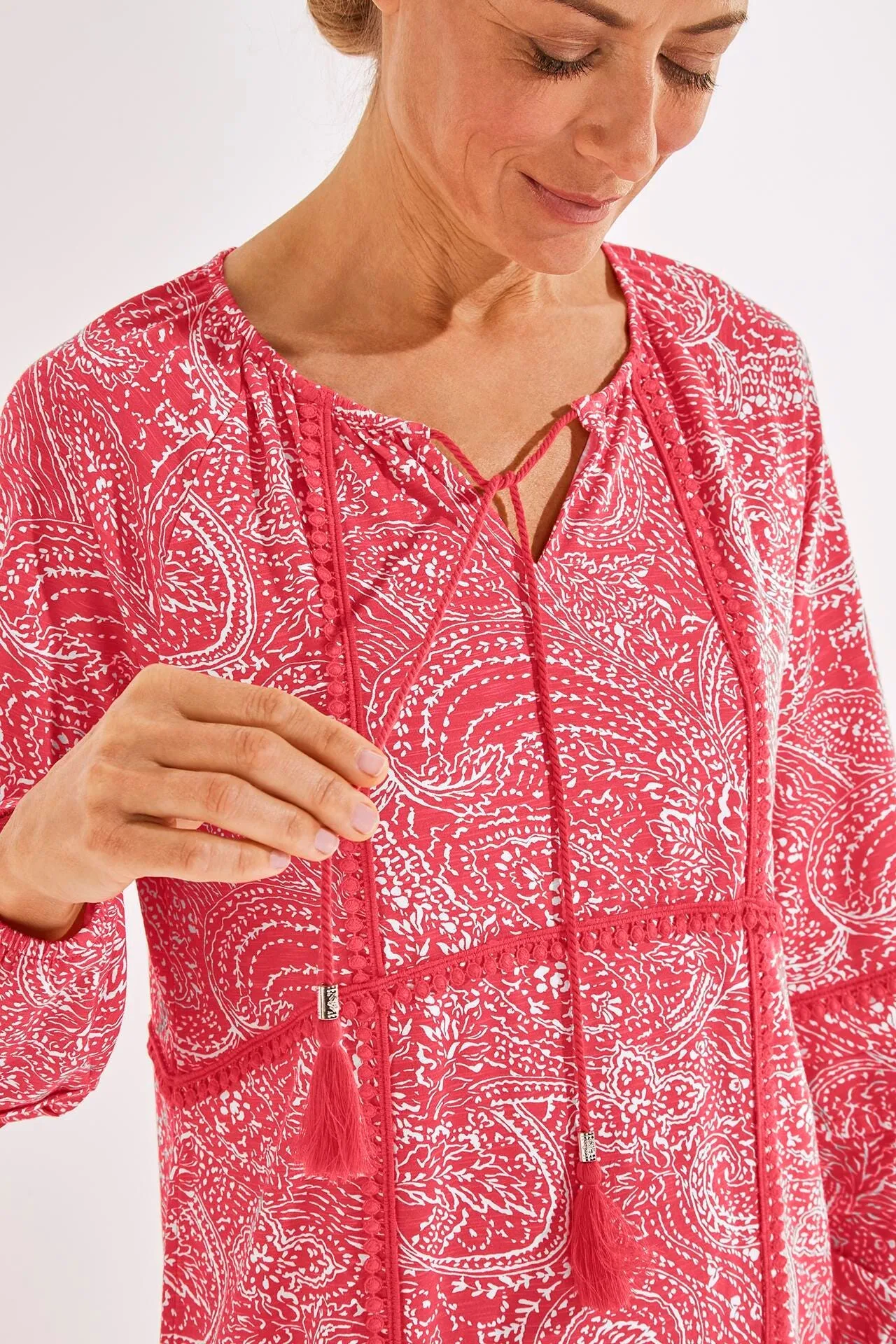 Women's Balandra Beach Cover-Up | Radiant Coral Delicate Paisley